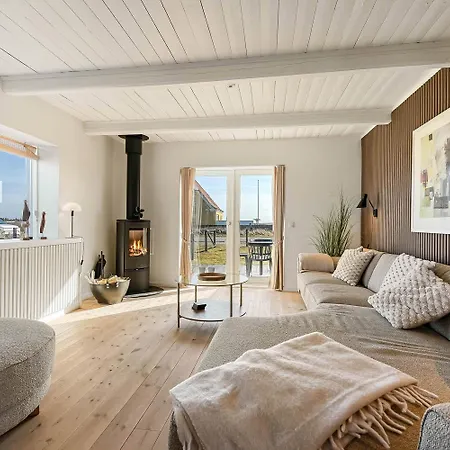 Feriehus Eksklusivt Med Aktivitetsrum Sj523 Harboør
